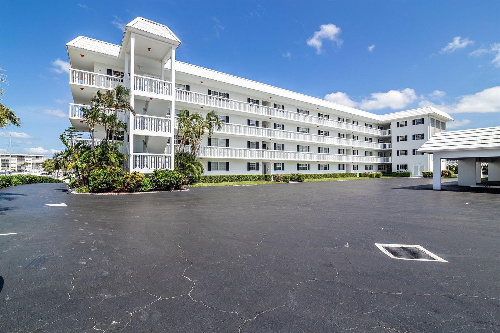 907 Marina Drive 402 photo 23