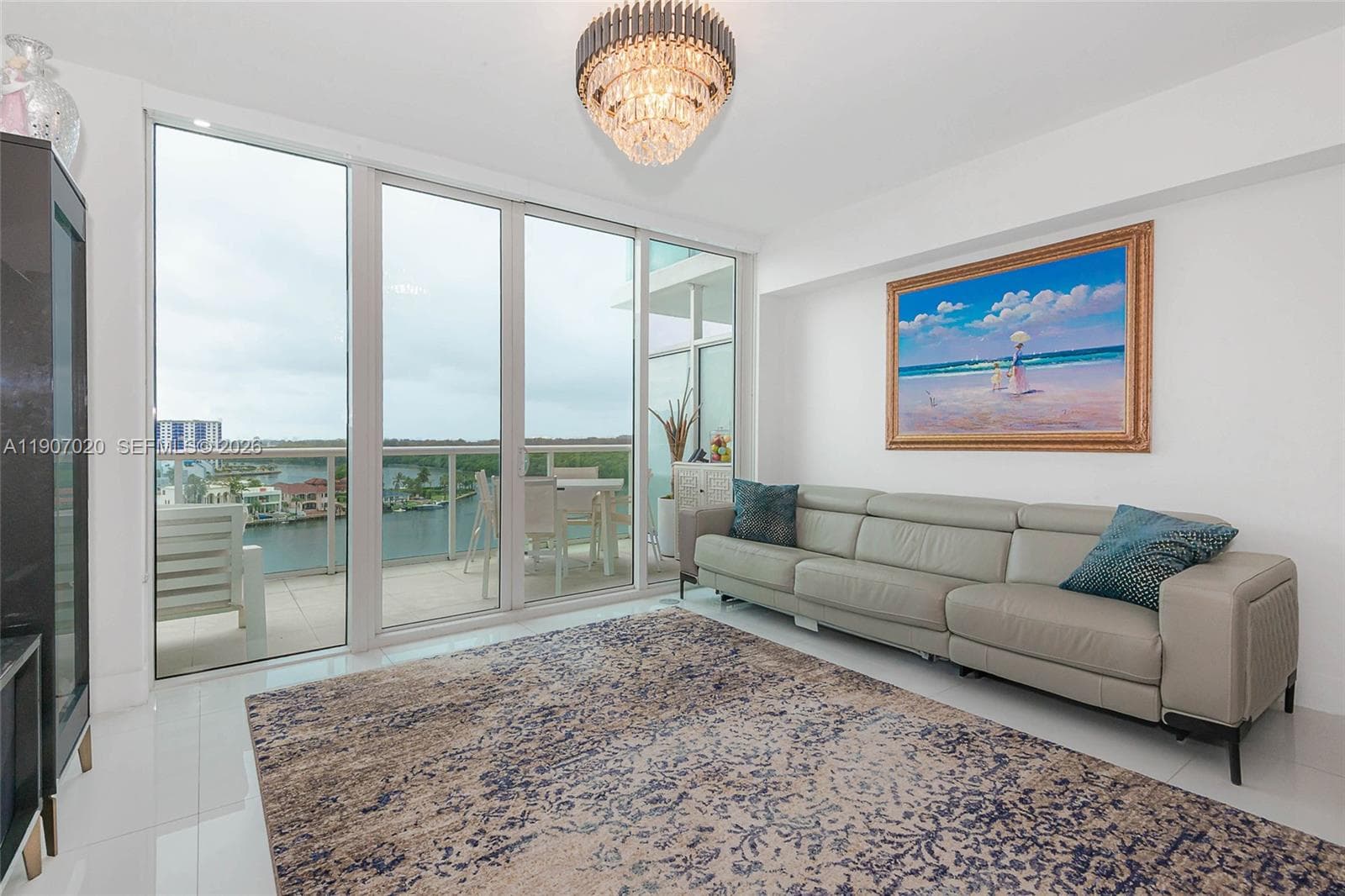 400 Sunny Isles Blvd 906 photo 2