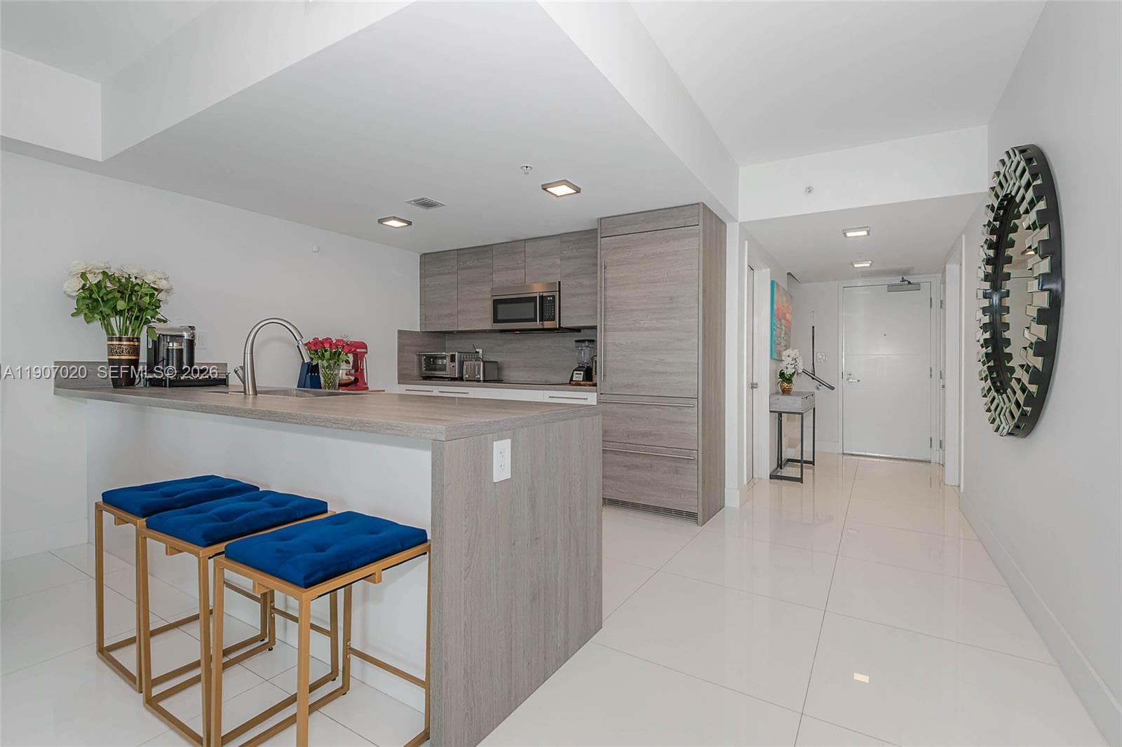 400 Sunny Isles Blvd 906 photo 7