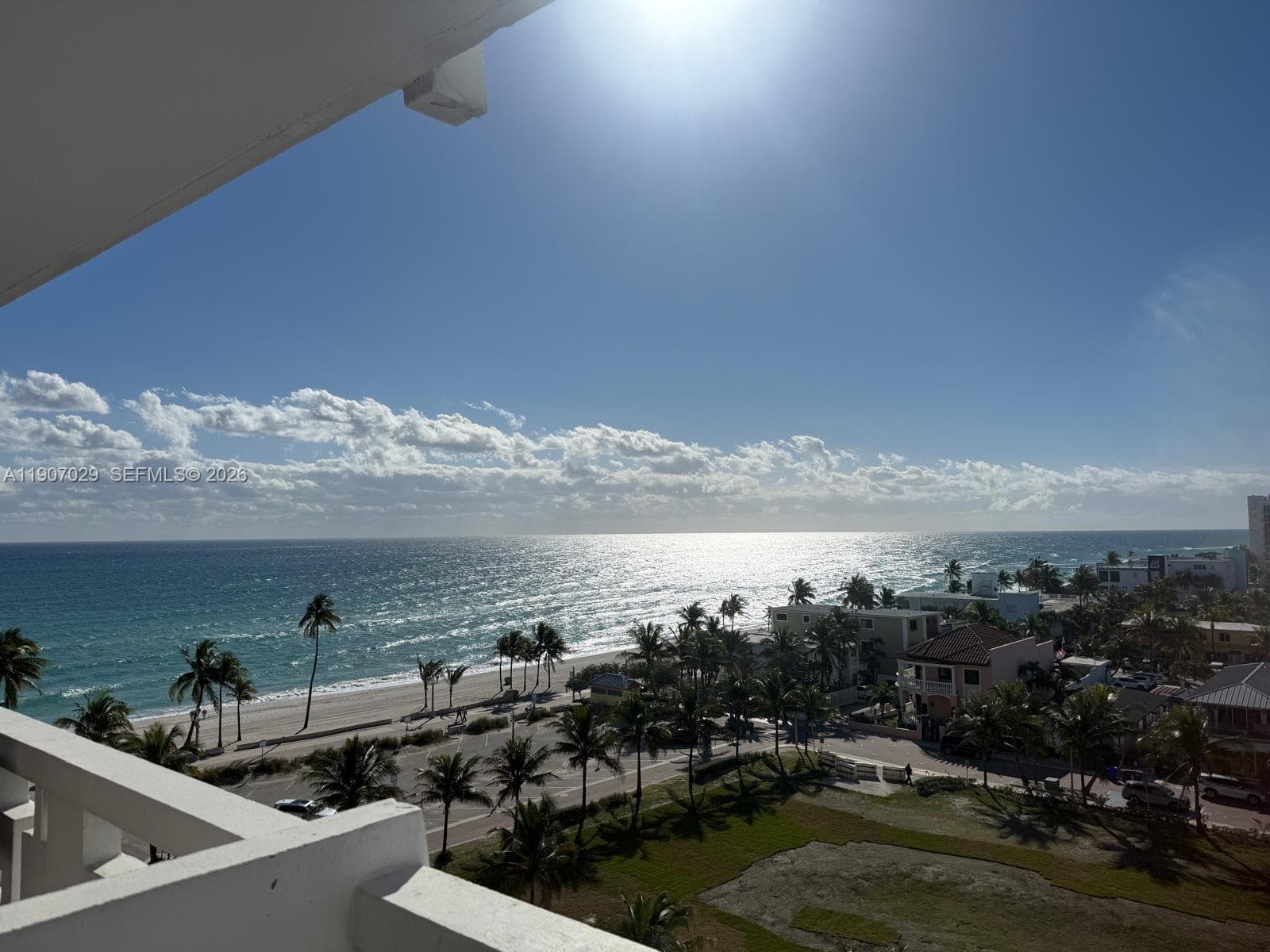 3111 N Ocean Dr 811 photo 1