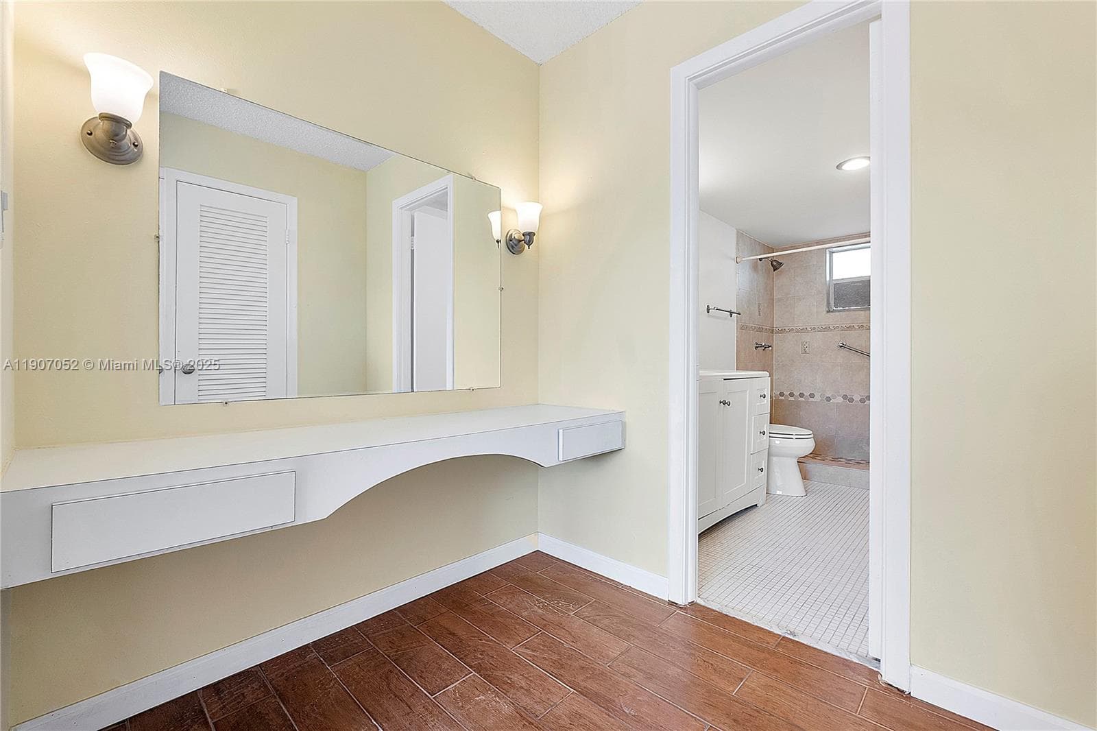 3600 170th St 211 photo 12
