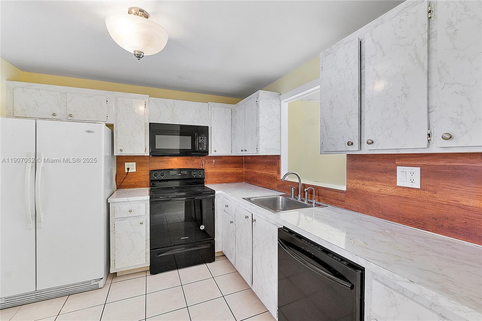 3600 170th St 211 photo 5