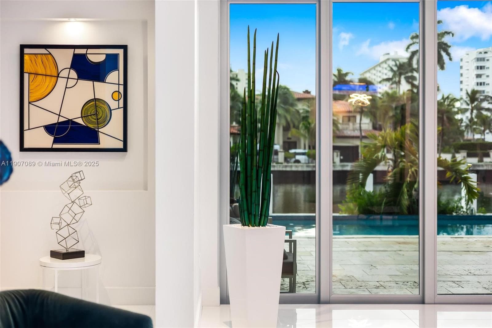 300 Royal Plaza Dr 0 photo 13