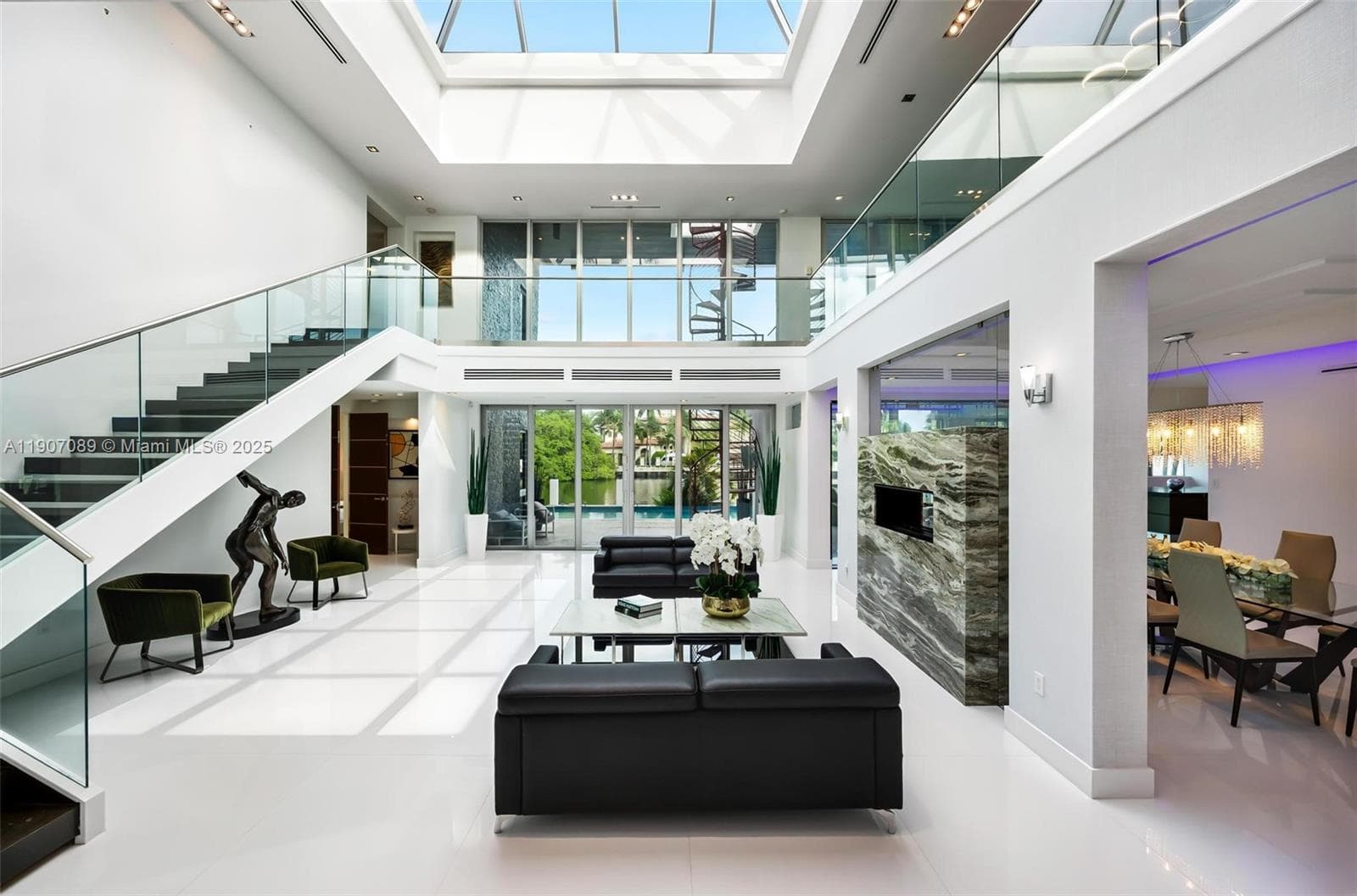 300 Royal Plaza Dr 0 photo 11