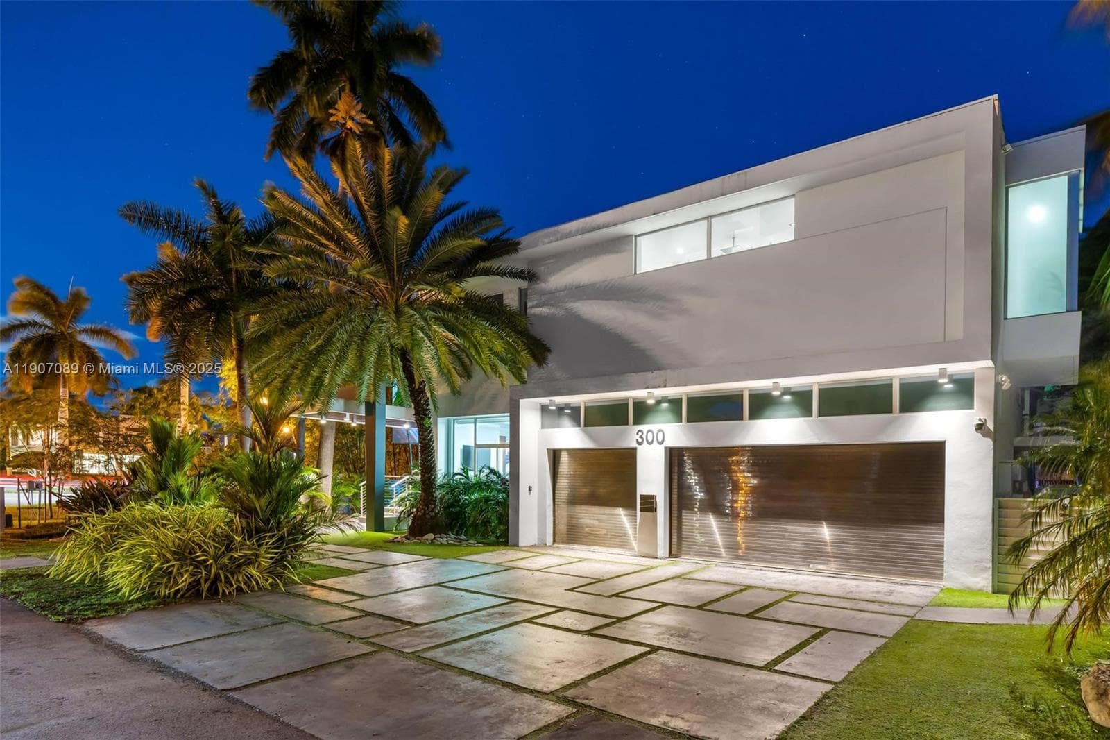 300 Royal Plaza Dr 0 photo 4