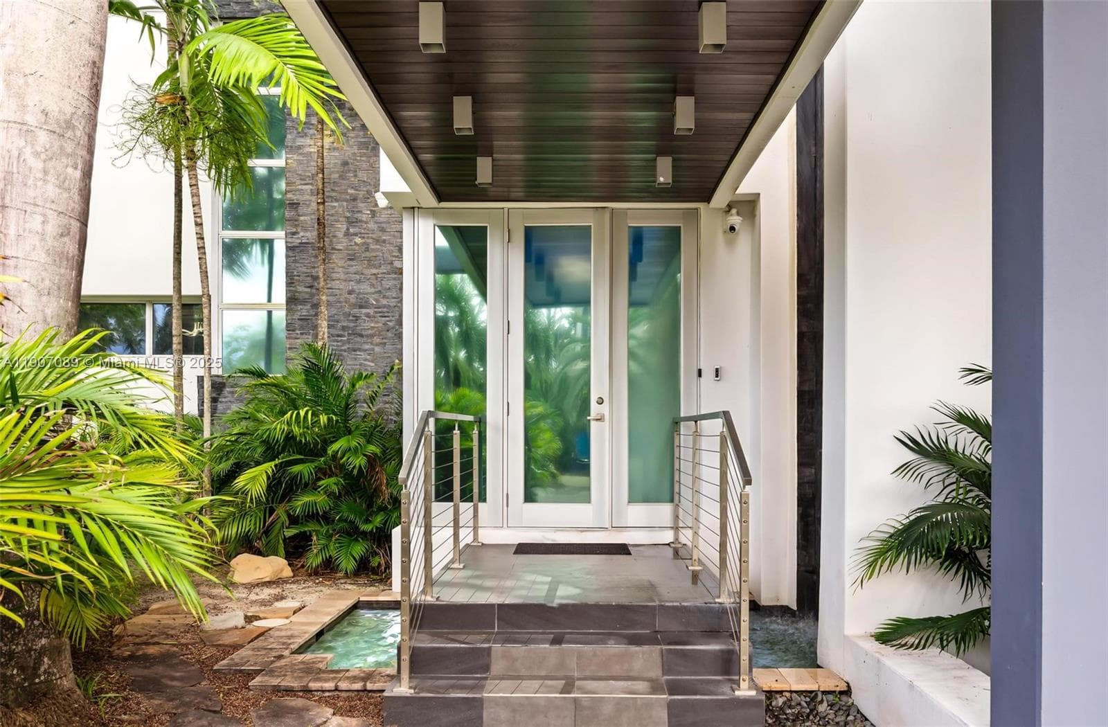 300 Royal Plaza Dr 0 photo 8