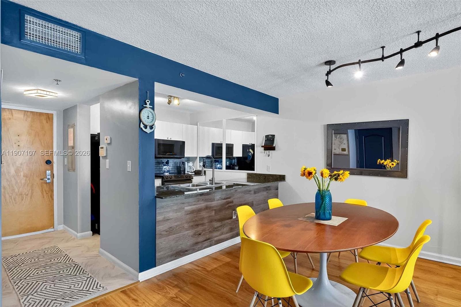 1200 Brickell Bay Dr 3914 photo 6