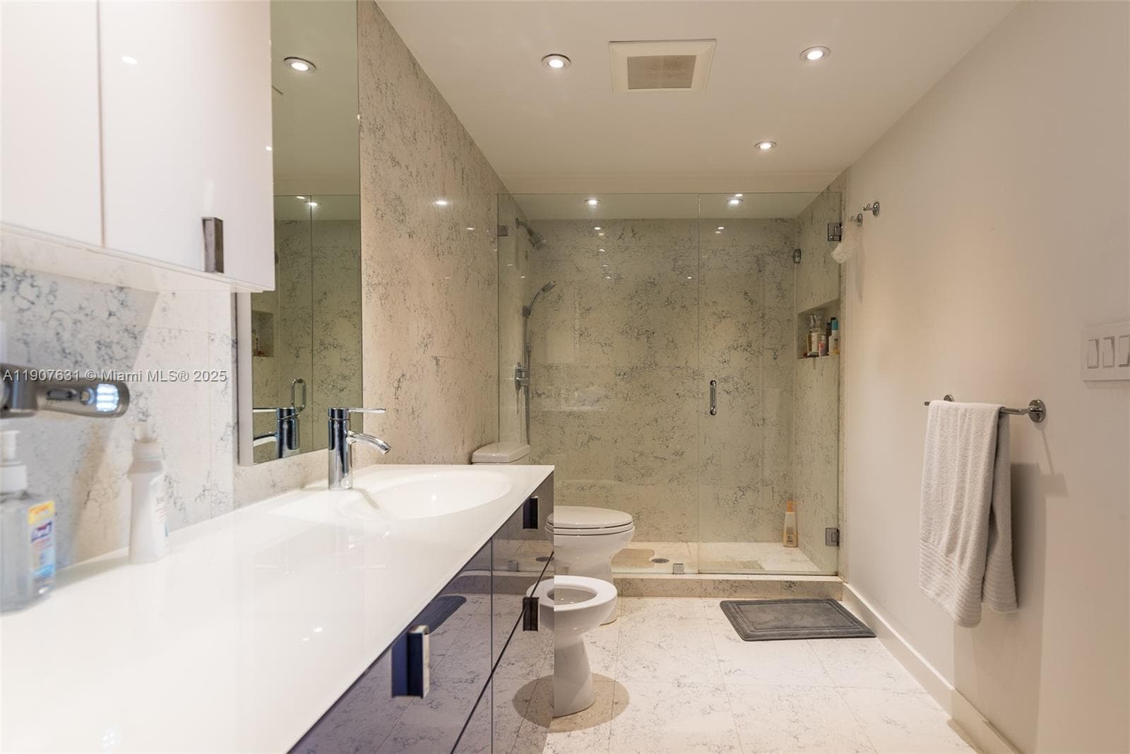8877 Collins Ave 604 photo 13