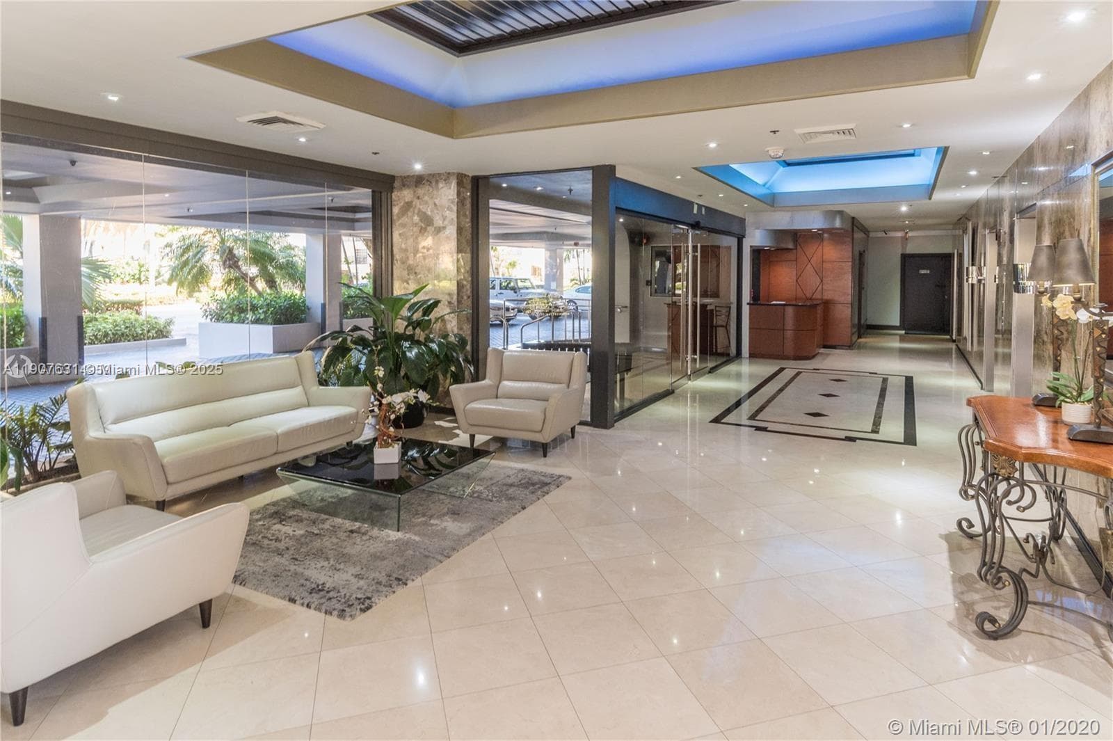 8877 Collins Ave 604 photo 17