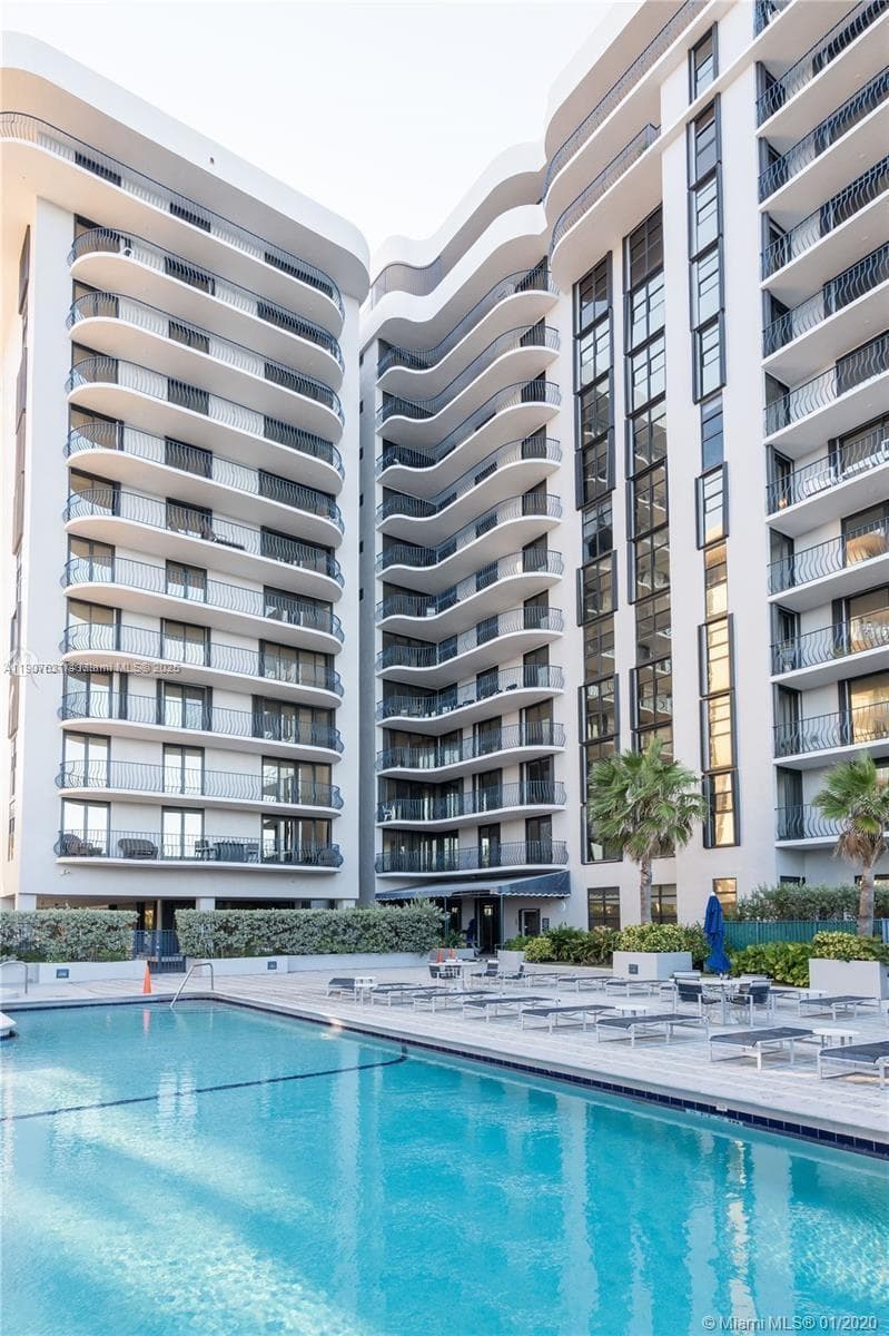 8877 Collins Ave 604 photo 18