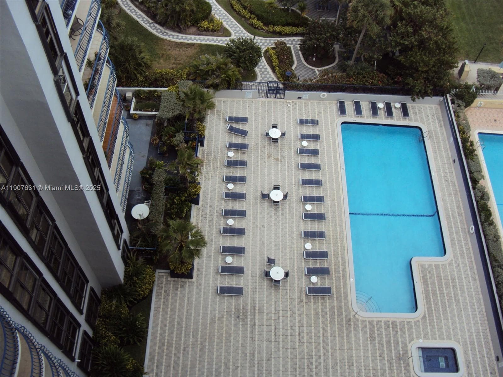 8877 Collins Ave 604 photo 19