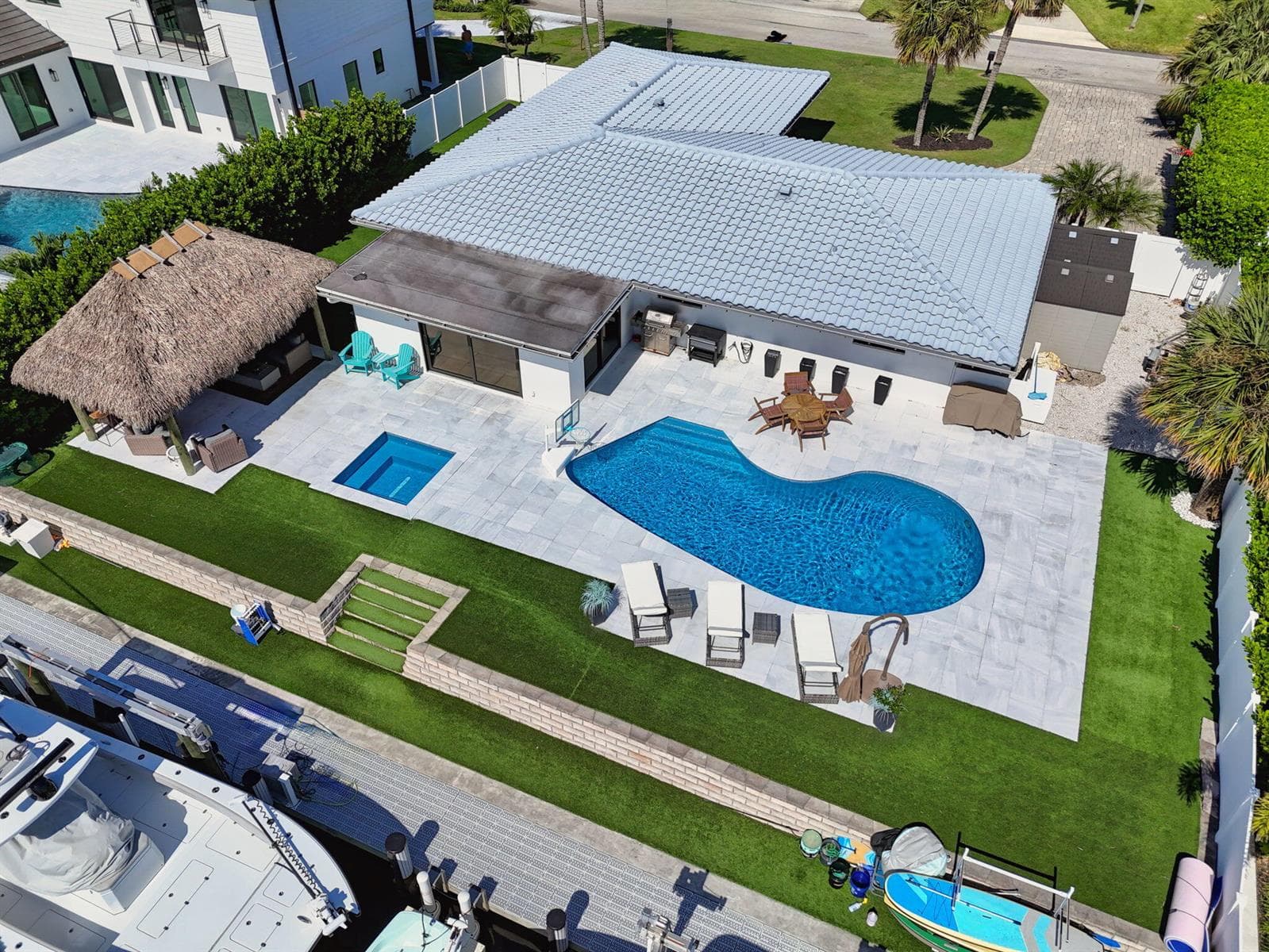 12 Leeward Circle photo 2