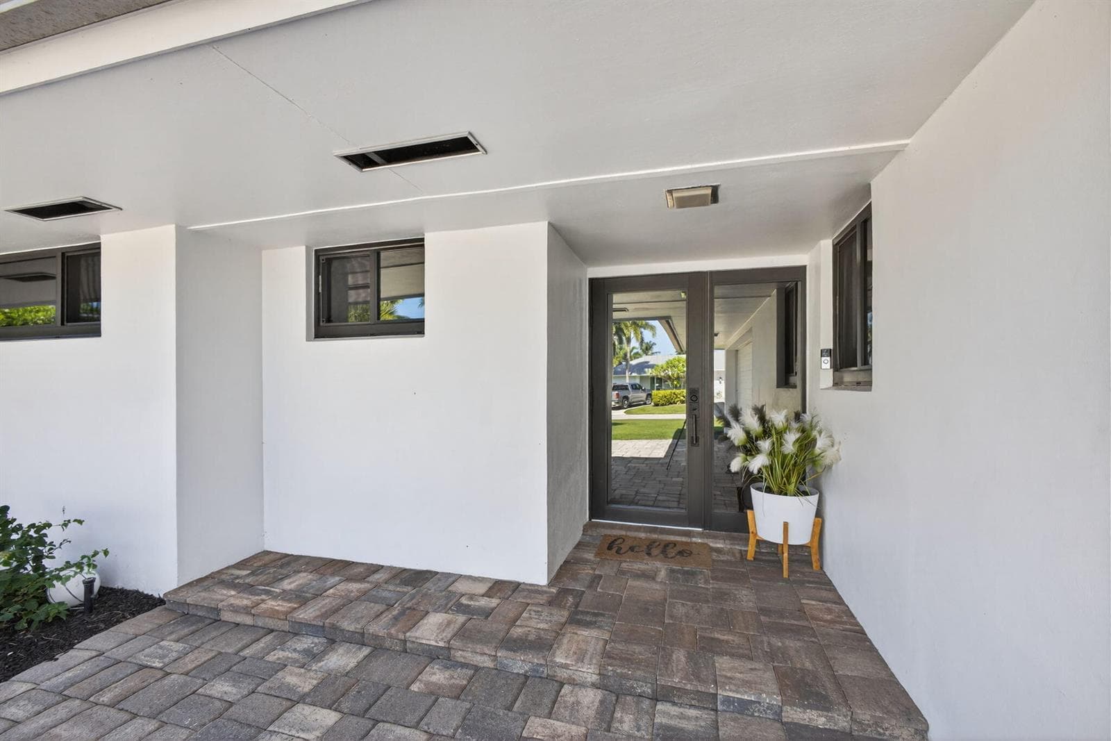 12 Leeward Circle photo 5