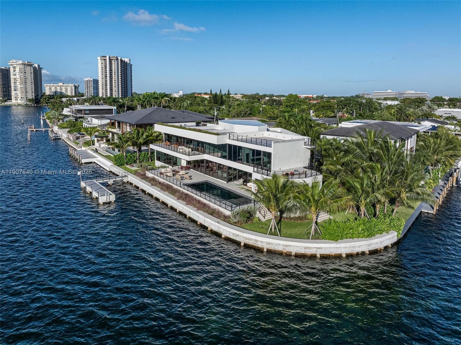 11400 N Bayshore Dr photo 23