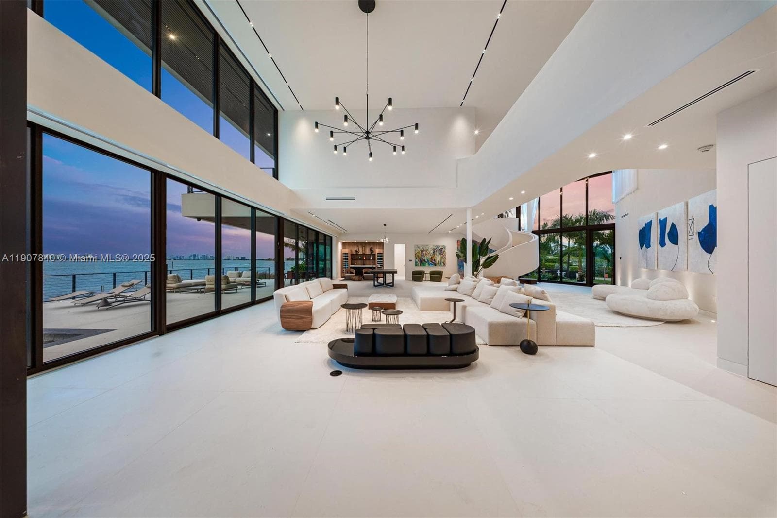 11400 N Bayshore Dr photo 4