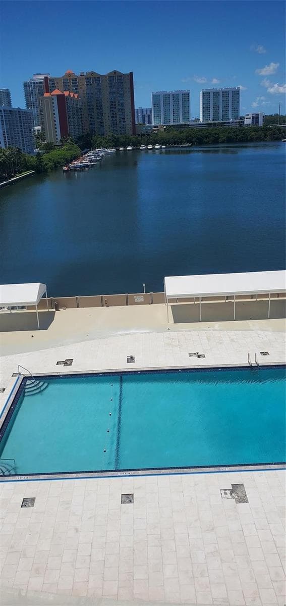 250 174th Street 819 photo 6