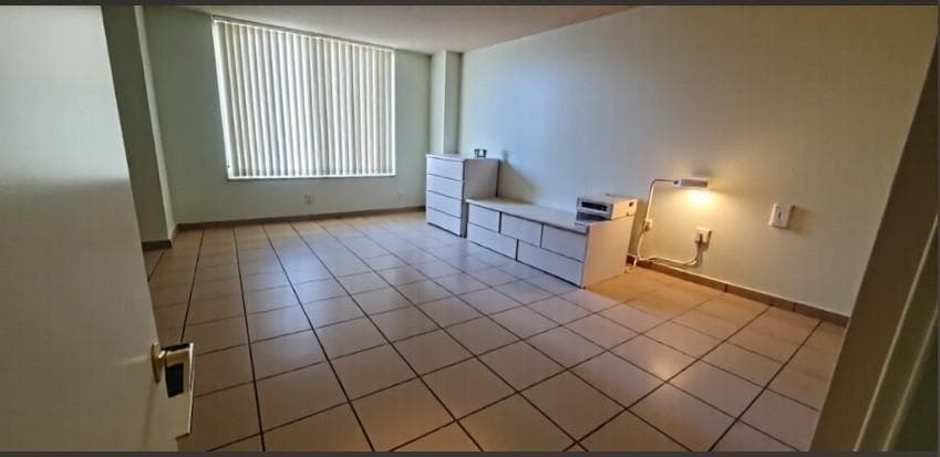 250 174th Street 819 photo 7