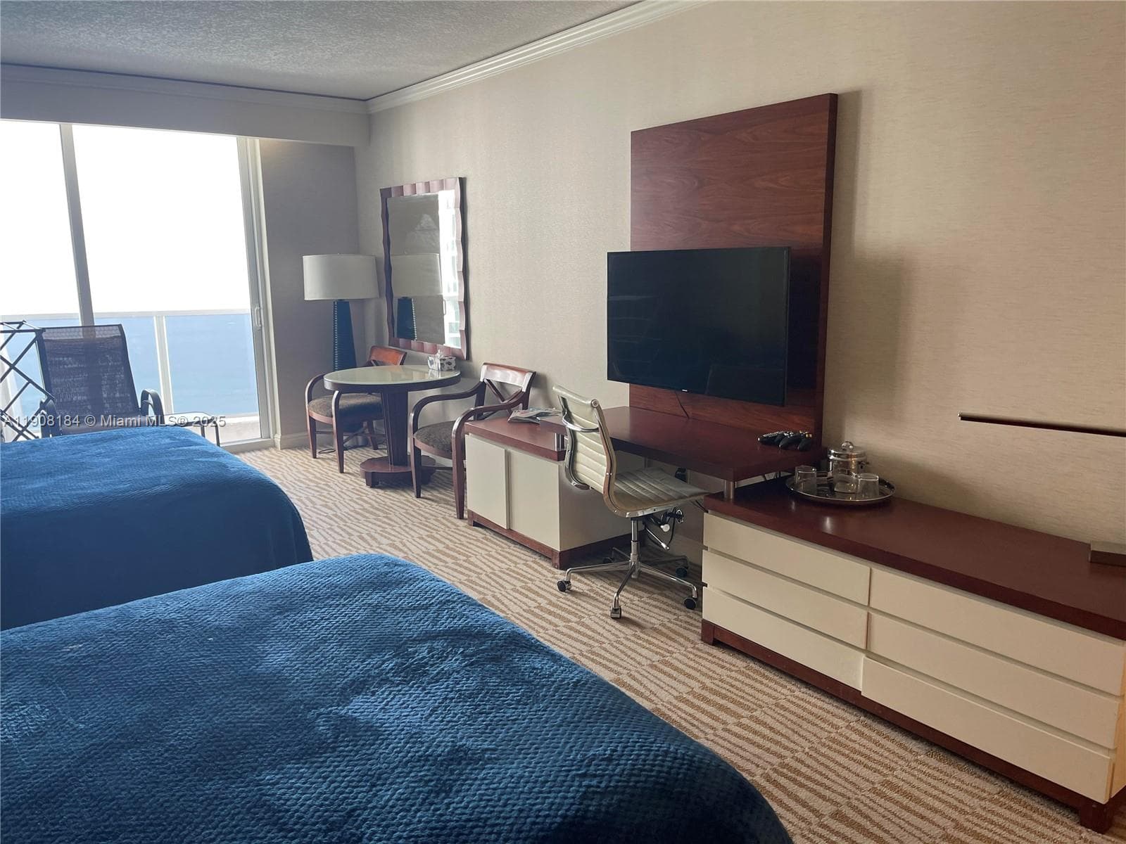 18001 Collins Ave 2908 photo 3
