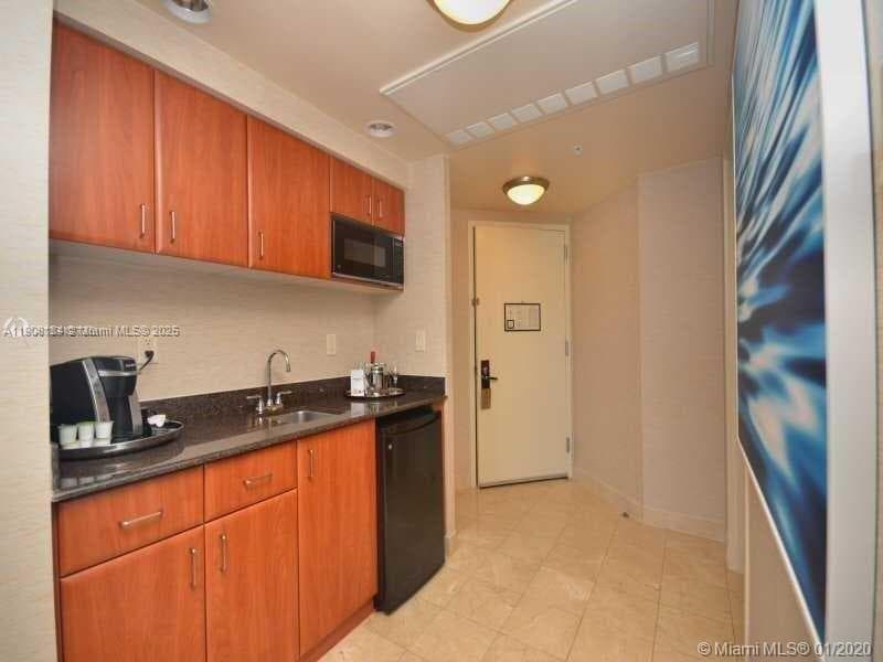 18001 Collins Ave 2908 photo 10