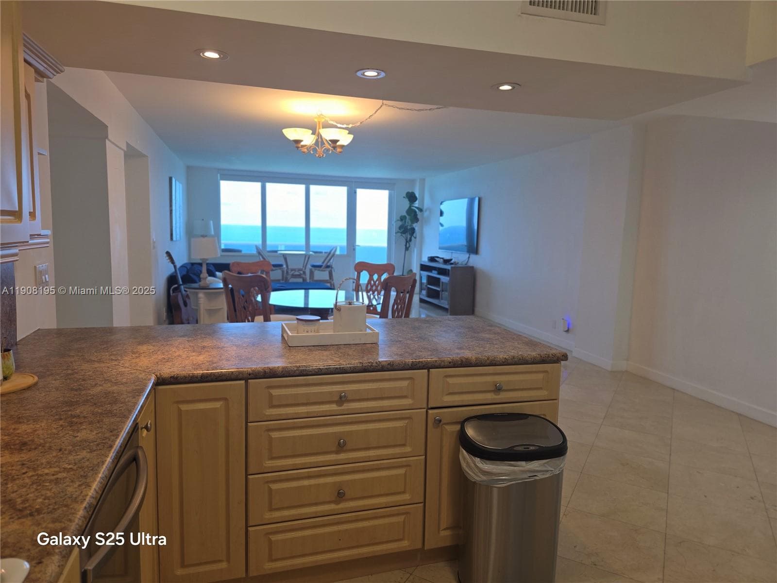 3725 S Ocean Dr 1401 photo 13