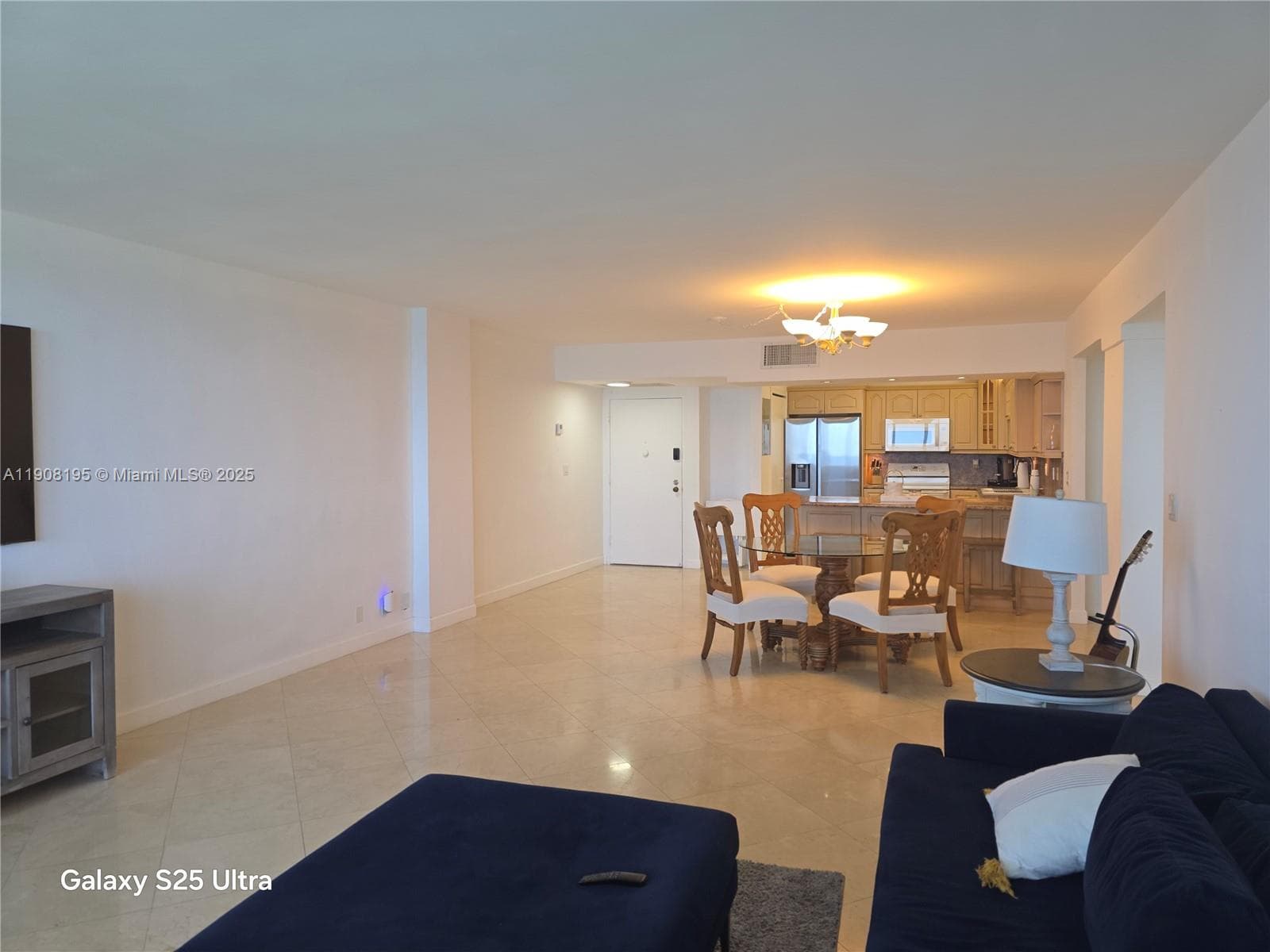 3725 S Ocean Dr 1401 photo 8