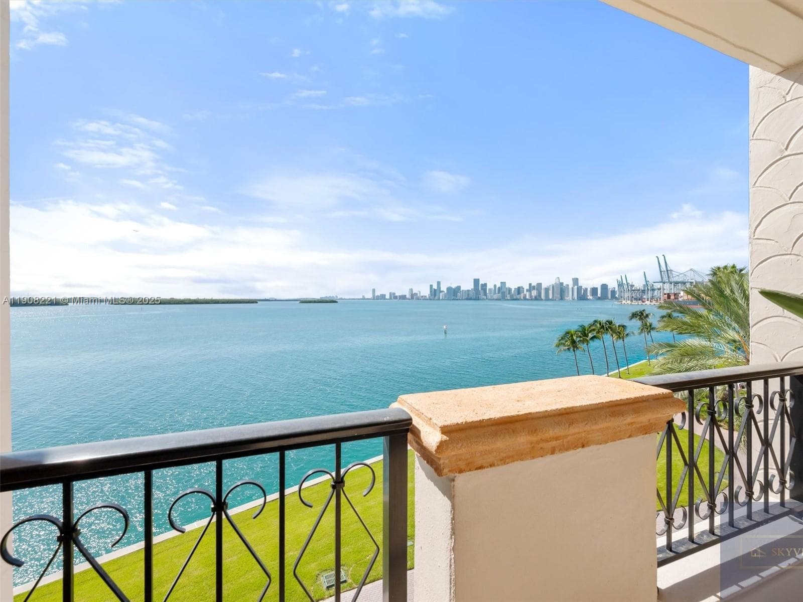 5142 Fisher Island Dr 5142 photo 16