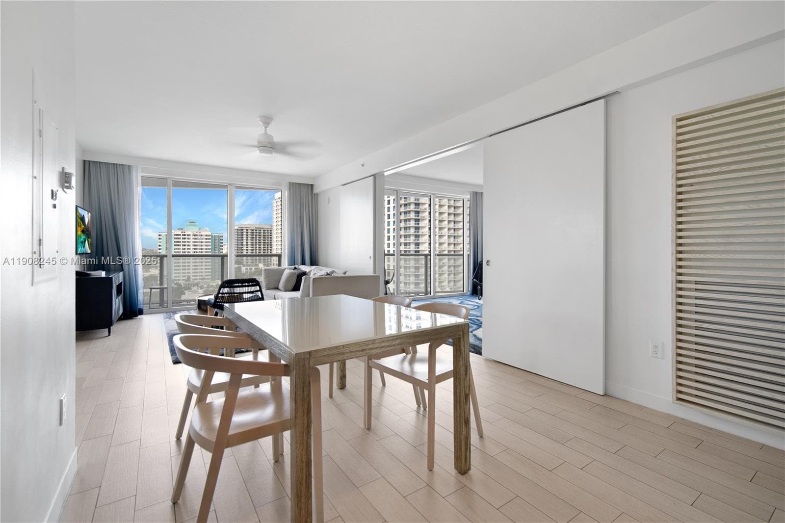 3101 Bayshore Dr 1102 photo 1