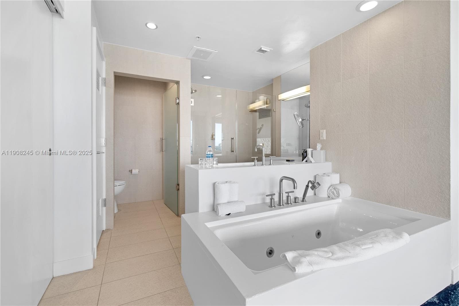 3101 Bayshore Dr 1102 photo 15