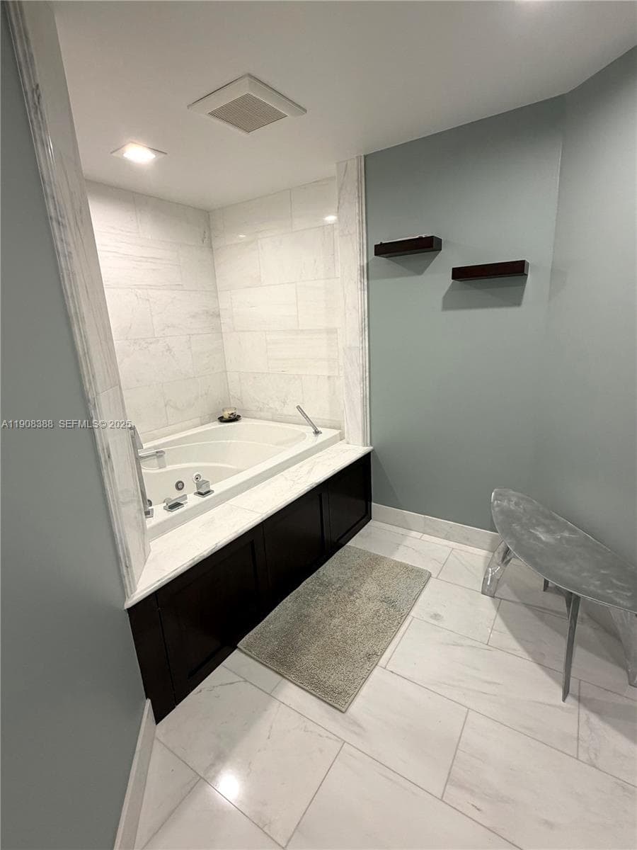5200 Ocean Dr 1801 photo 23