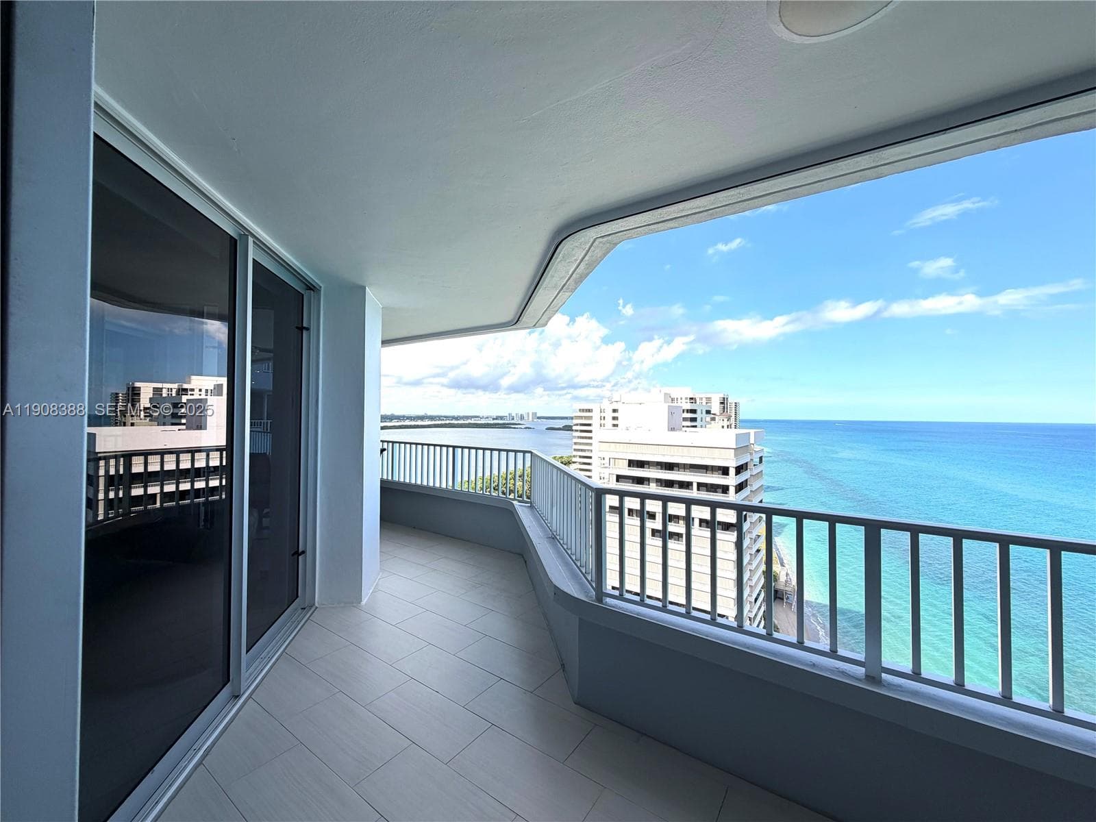 5200 N Ocean Dr 1801 photo 16