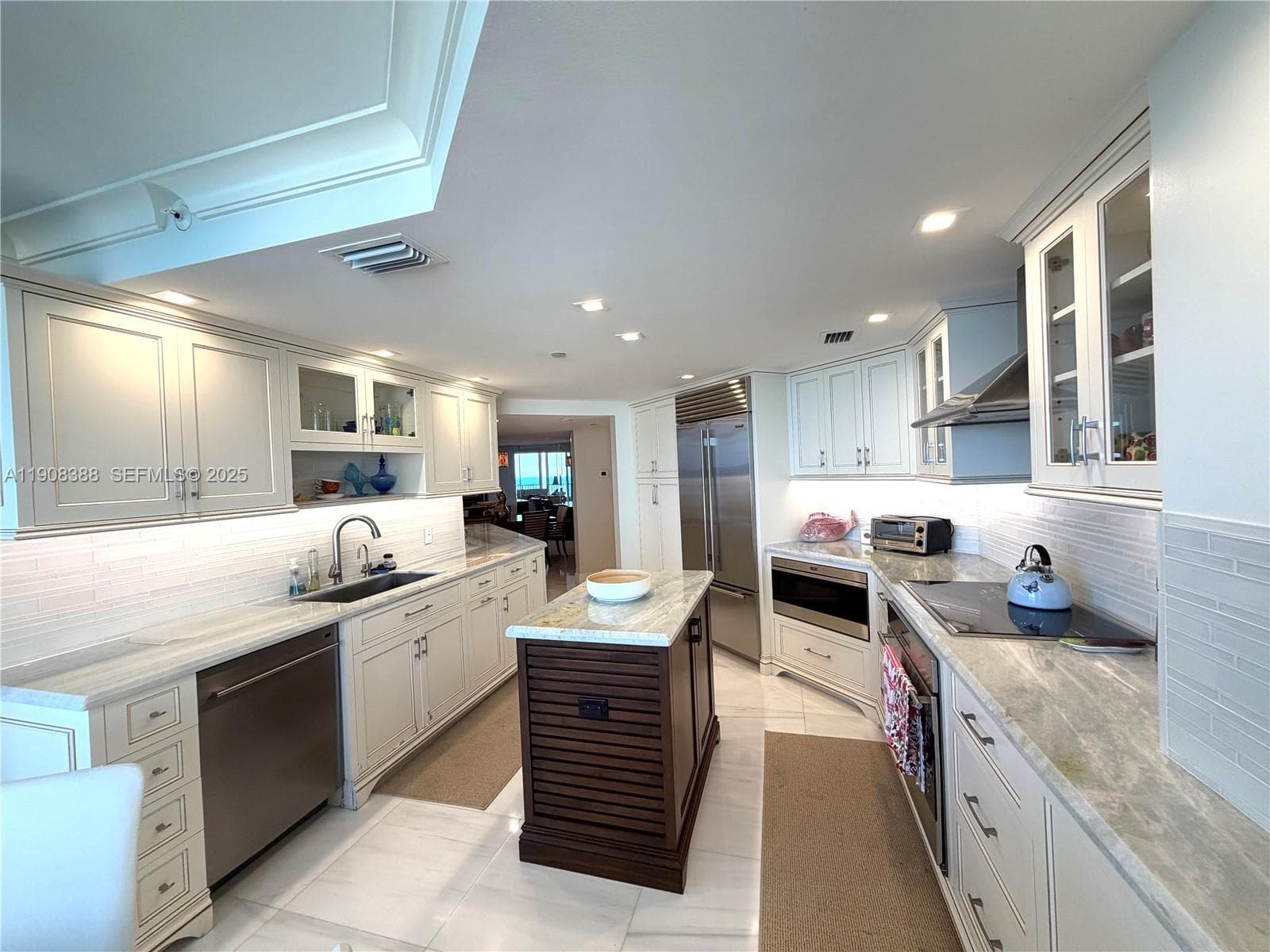 5200 N Ocean Dr 1801 photo 21