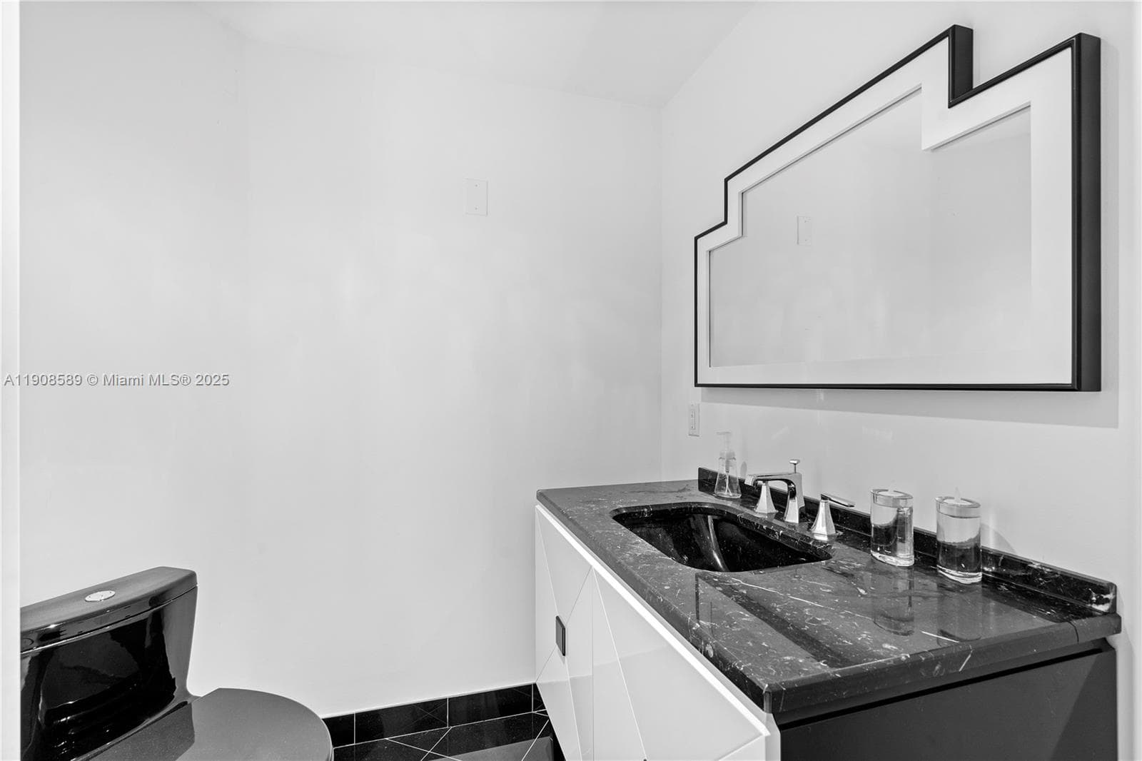 3501 photo 17