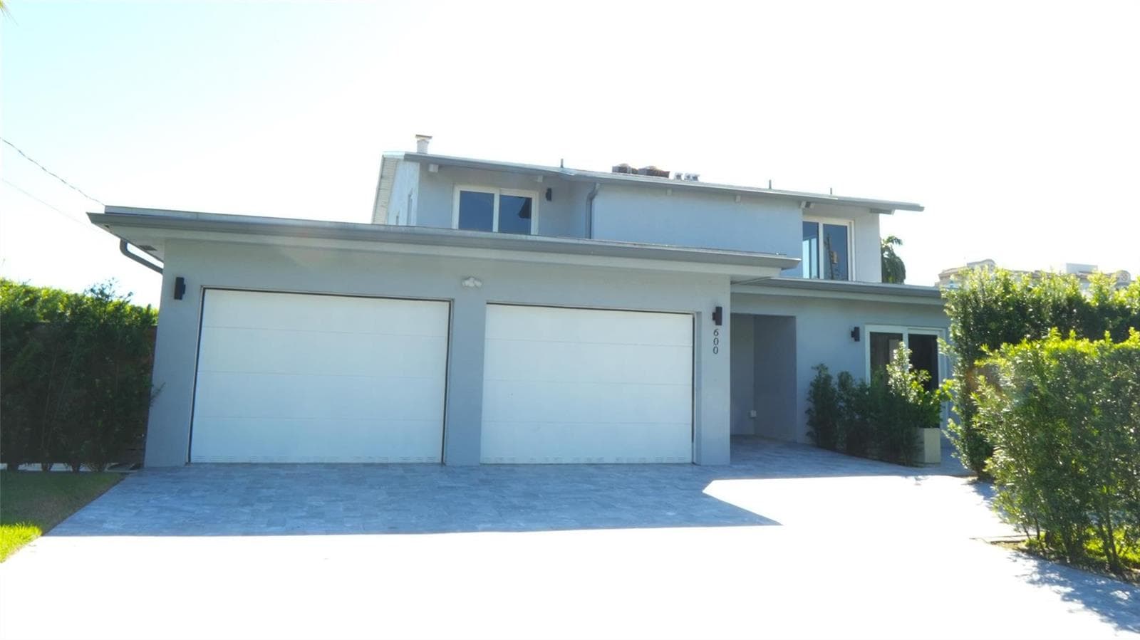 600 N Victoria Terrace photo 3
