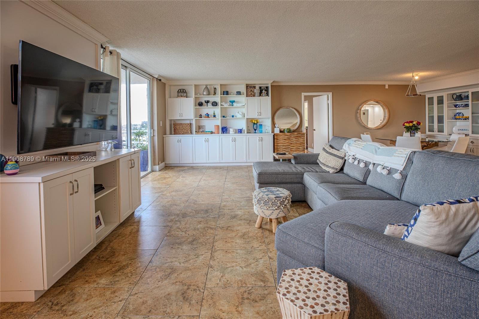 437 Golden Isles Dr 9B-C photo 10