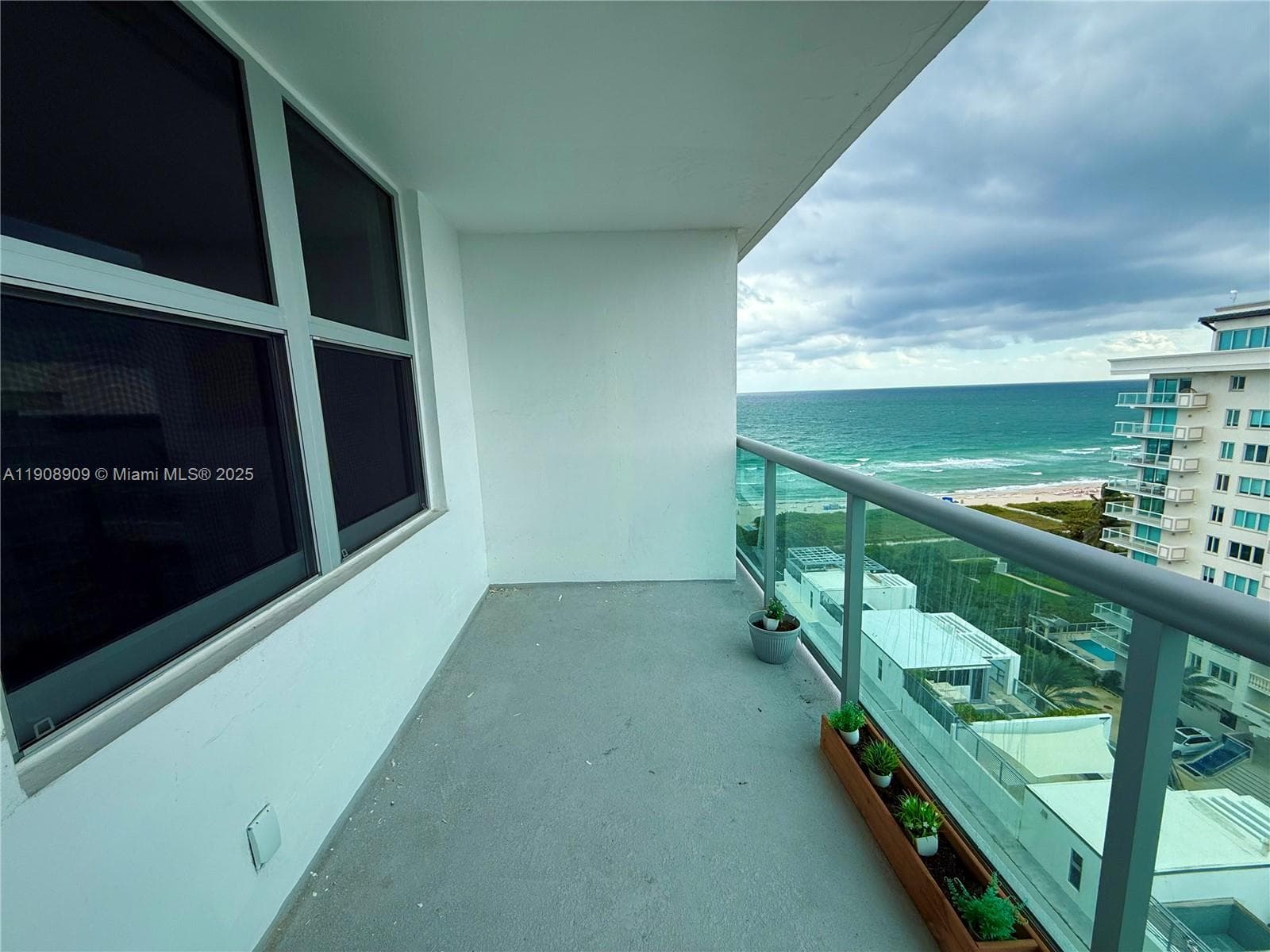 9511 Collins Ave 1208 photo 2