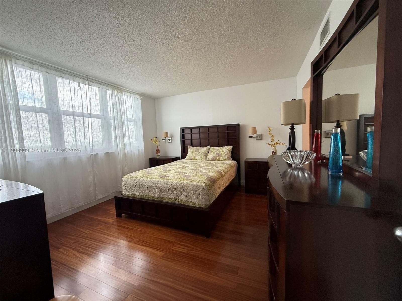 9511 Collins Ave 1208 photo 19