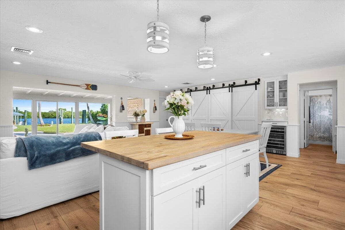 119 Elsa Road photo 13