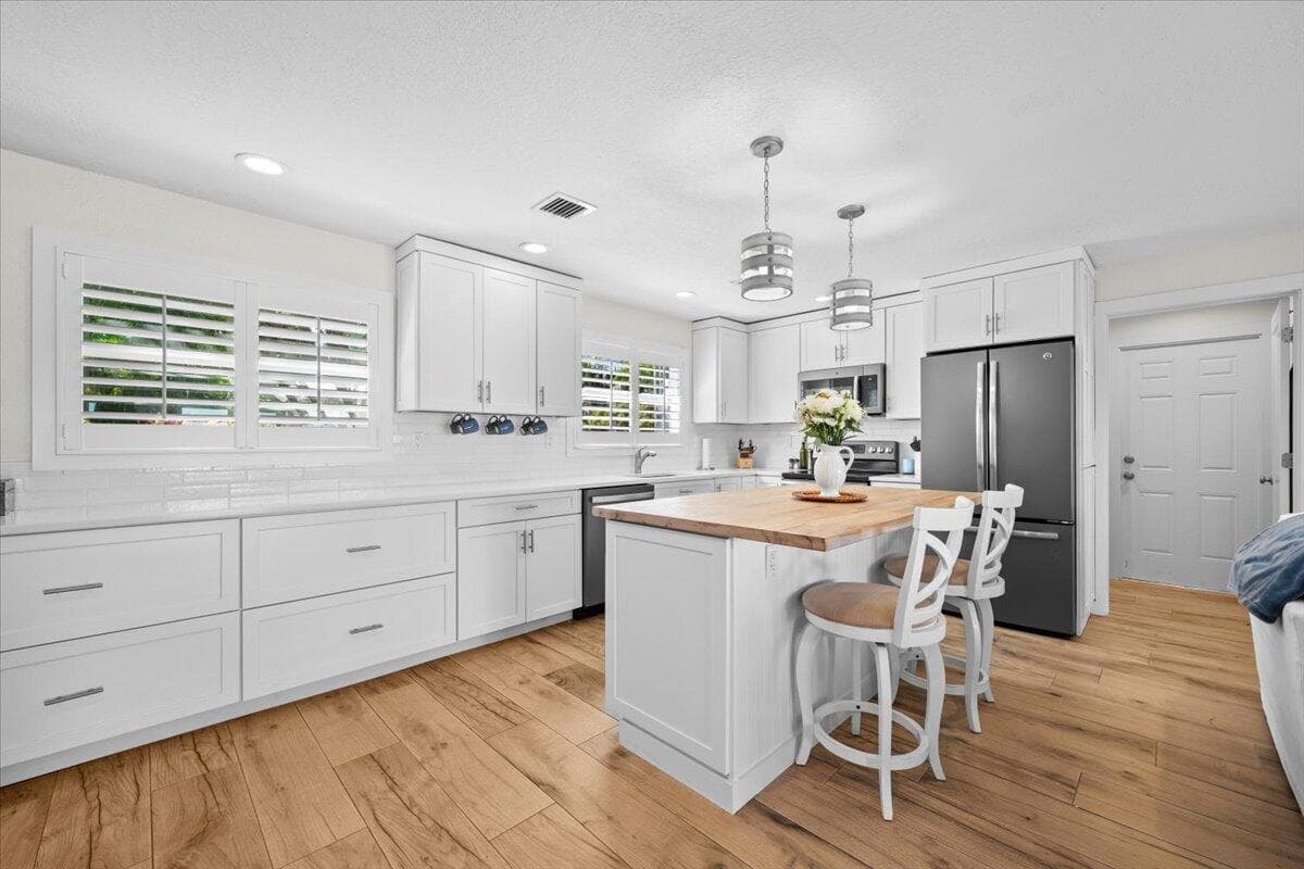 119 Elsa Road photo 14