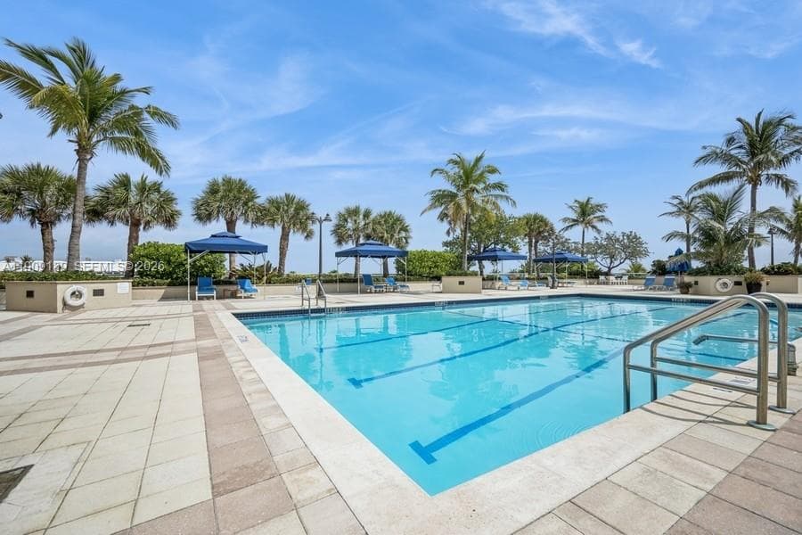 2100 S Ocean Ln 808 photo 22