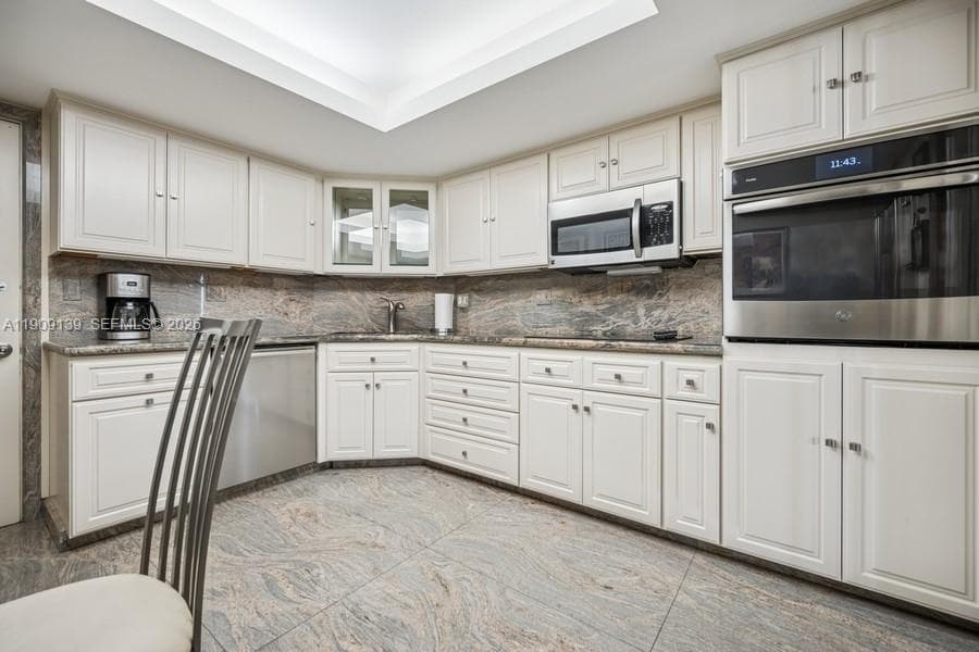 2100 S Ocean Ln 808 photo 11