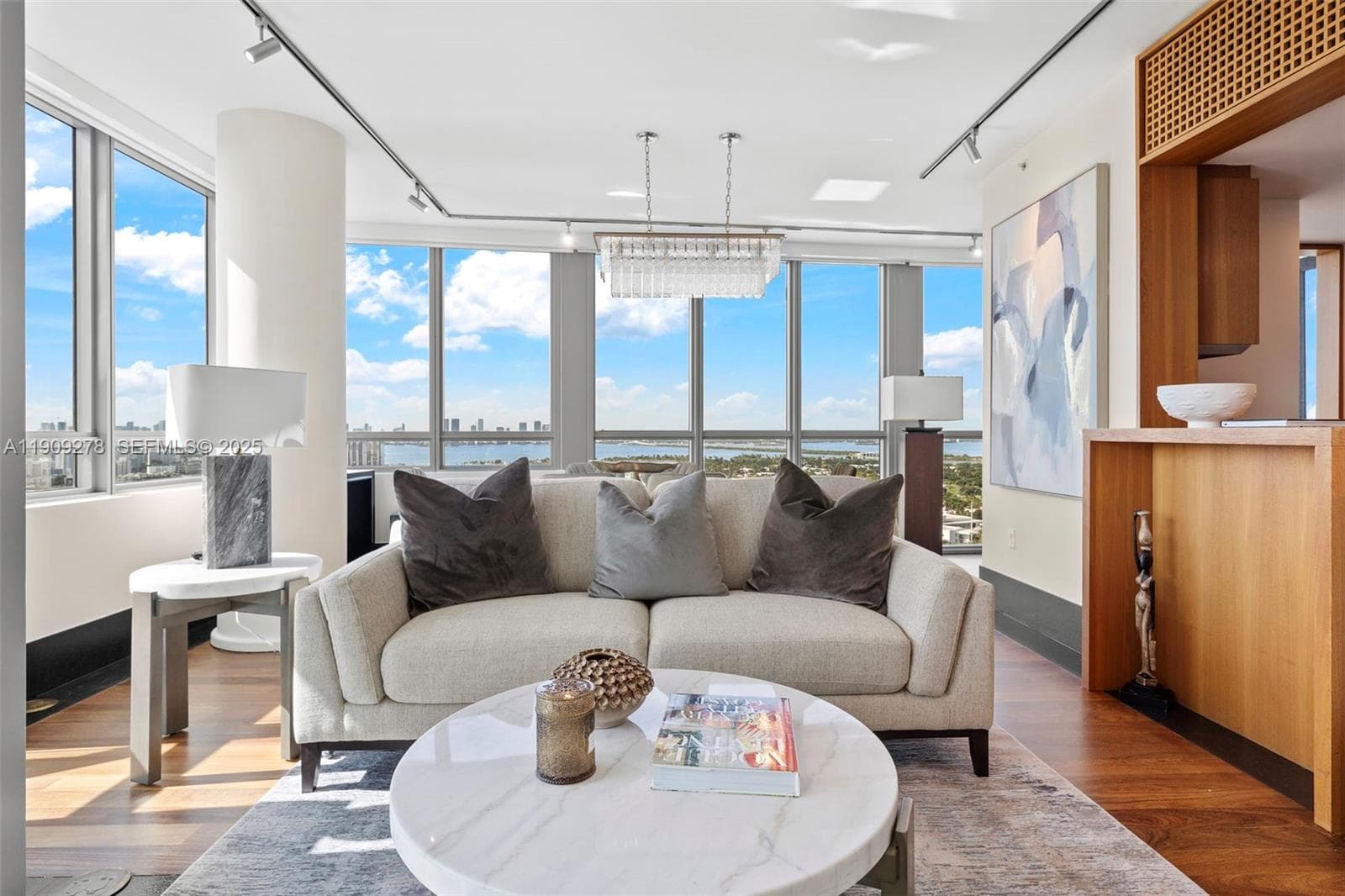 101 20th St 3202 photo 13