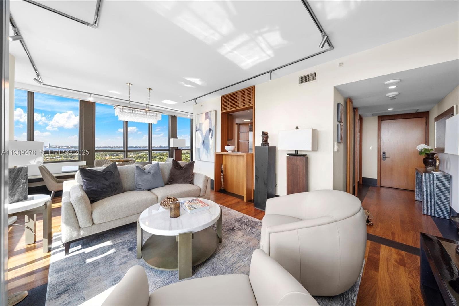 101 20th St 3202 photo 11