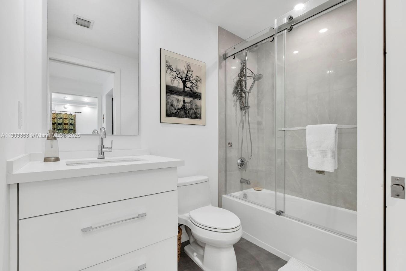 3131 NE 188th St 2-1004 photo 18