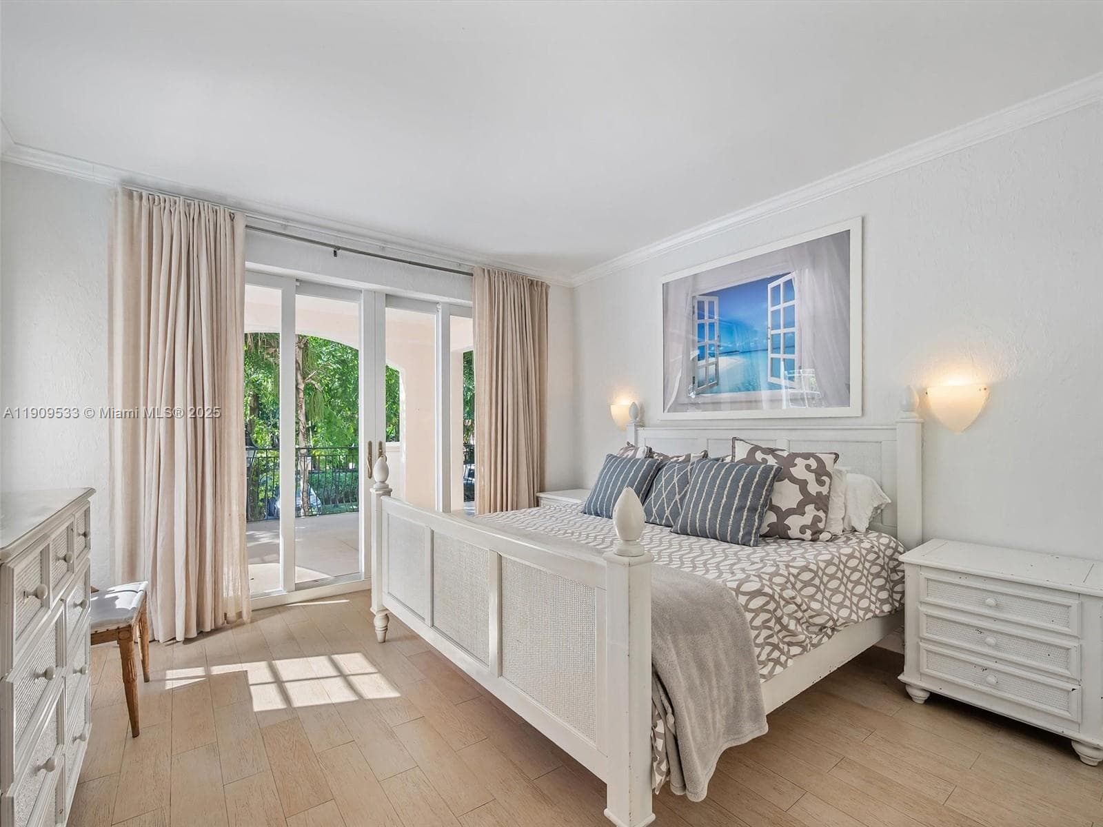 19116 Fisher Island Dr 19116 photo 17