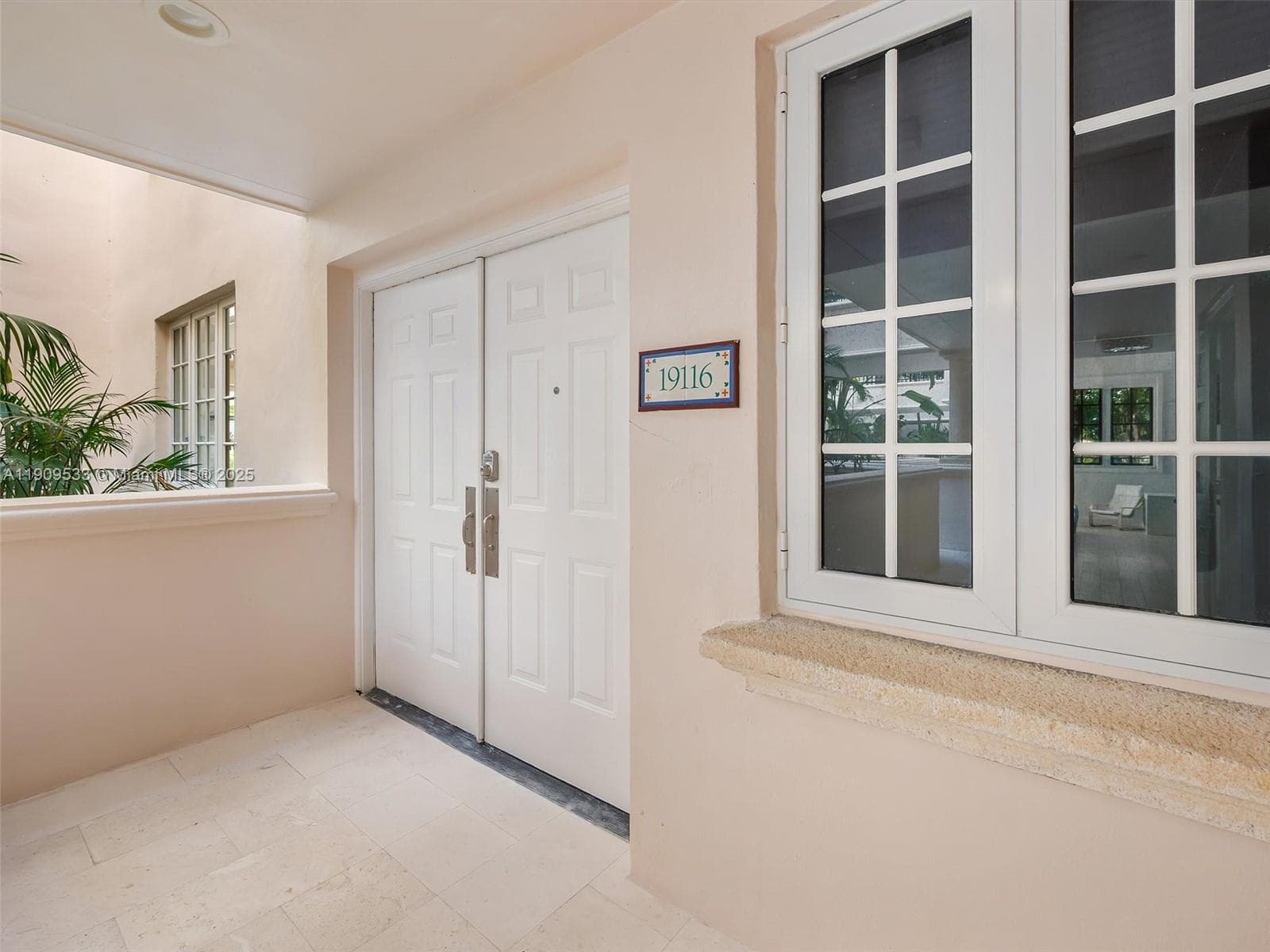 19116 Fisher Island Dr 19116 photo 24