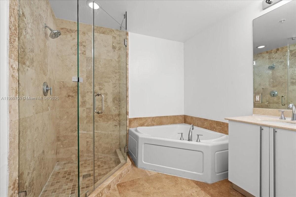 3030 NE 188 Street 604 photo 12