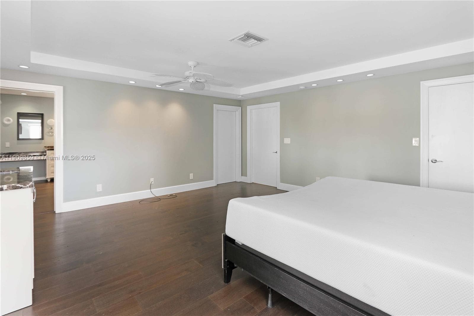 1108 Washington St photo 16