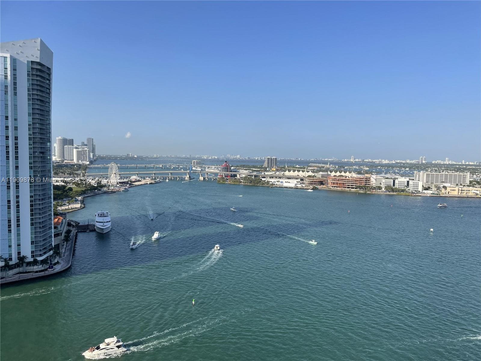 888 Brickell Key Dr 2610 photo 2