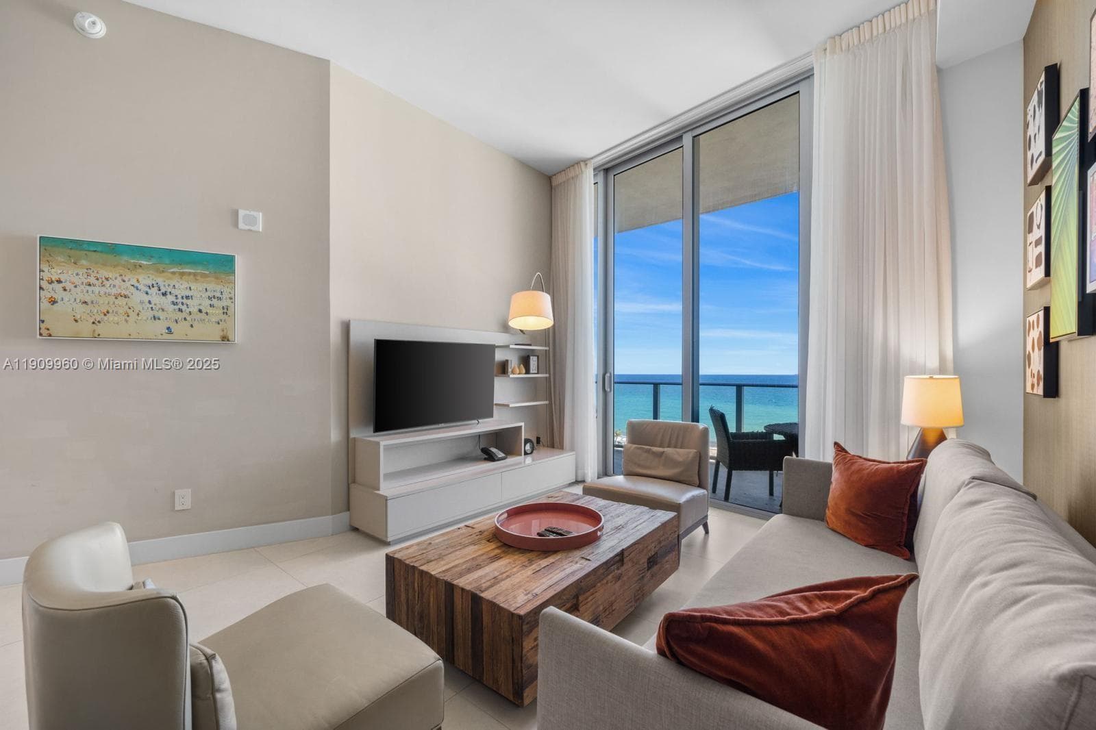 4111 S Ocean Dr 502 photo 2