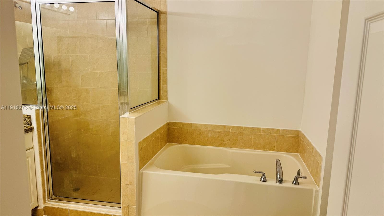 3001 NE 185th St 431 photo 10